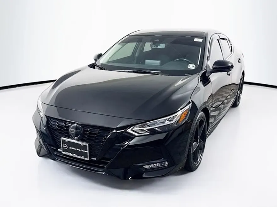 2023 Nissan Sentra SR photo 1