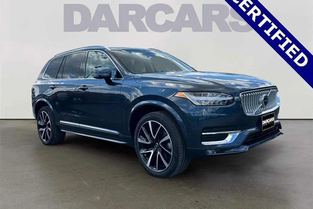 2025 Volvo XC90 B5 Plus photo 1
