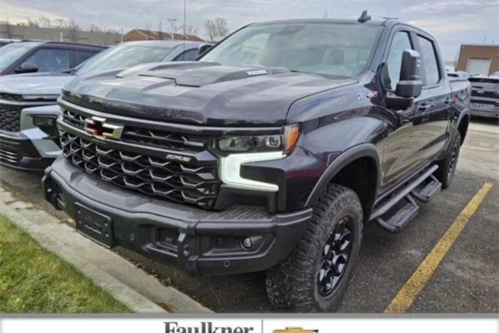 2024 Chevrolet Silverado 1500 ZR2 photo 1