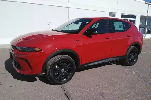 2024 Dodge Hornet GT photo 2