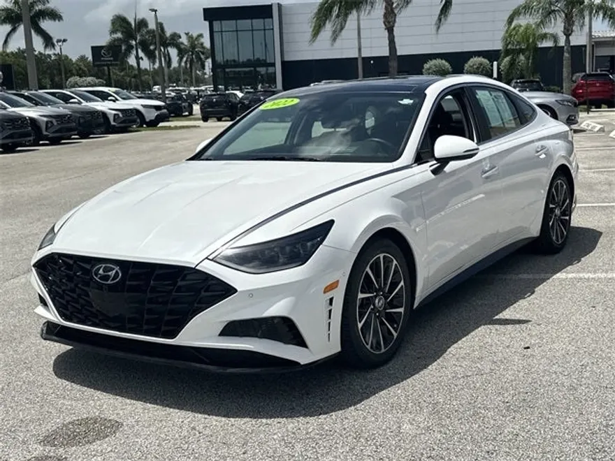 2022 Hyundai Sonata Limited photo 1