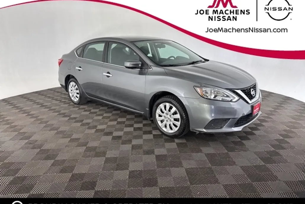 2019 Nissan Sentra S photo 1