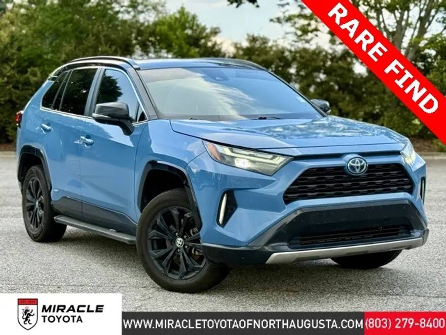 2022 Toyota RAV4 Hybrid XSE photo 1