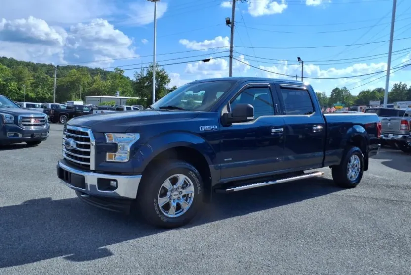 2017 Ford F-150 XLT photo 1
