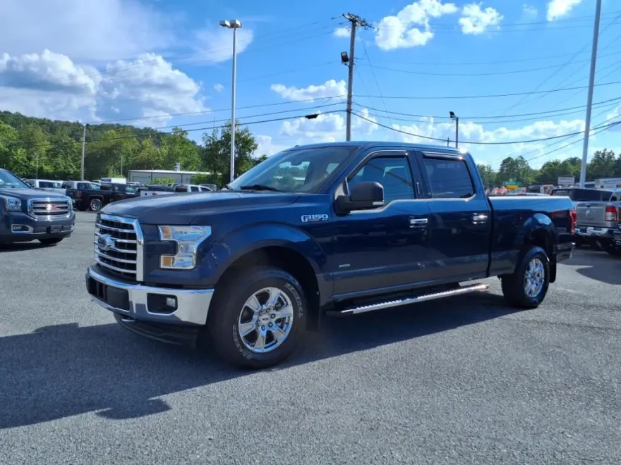 2017 Ford F-150 XLT photo 1