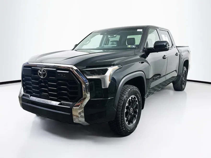 2022 Toyota Tundra SR5 photo 1