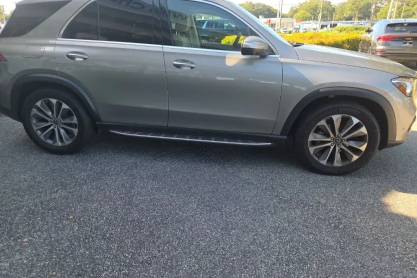 2022 Mercedes Benz GLE 350 4MATIC photo 1