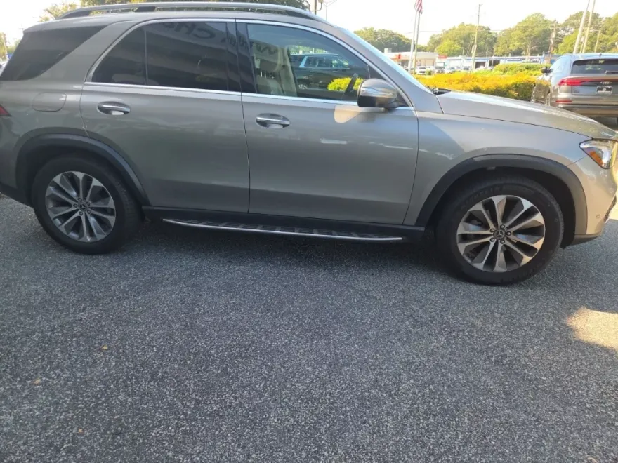 2022 Mercedes Benz GLE 350 4MATIC photo 1