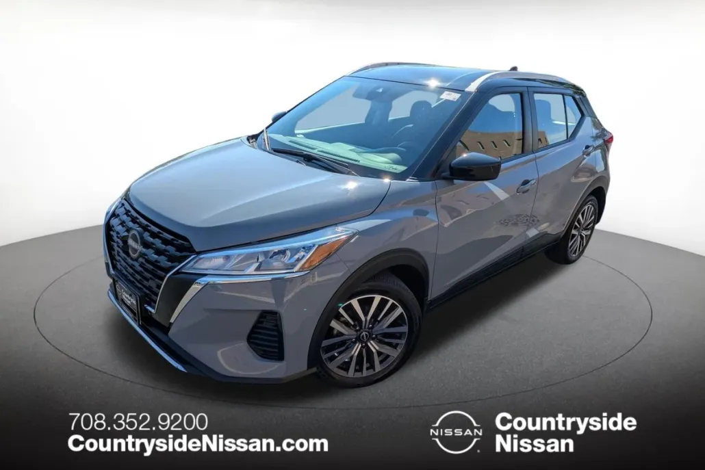 2023 Nissan Kicks SV photo 1