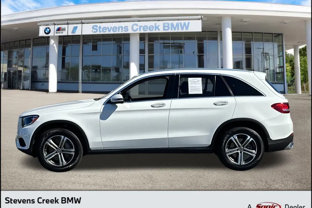 2019 Mercedes Benz GLC 300 4MATIC photo 1