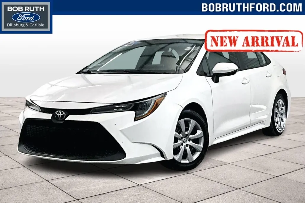 2021 Toyota Corolla LE photo 1