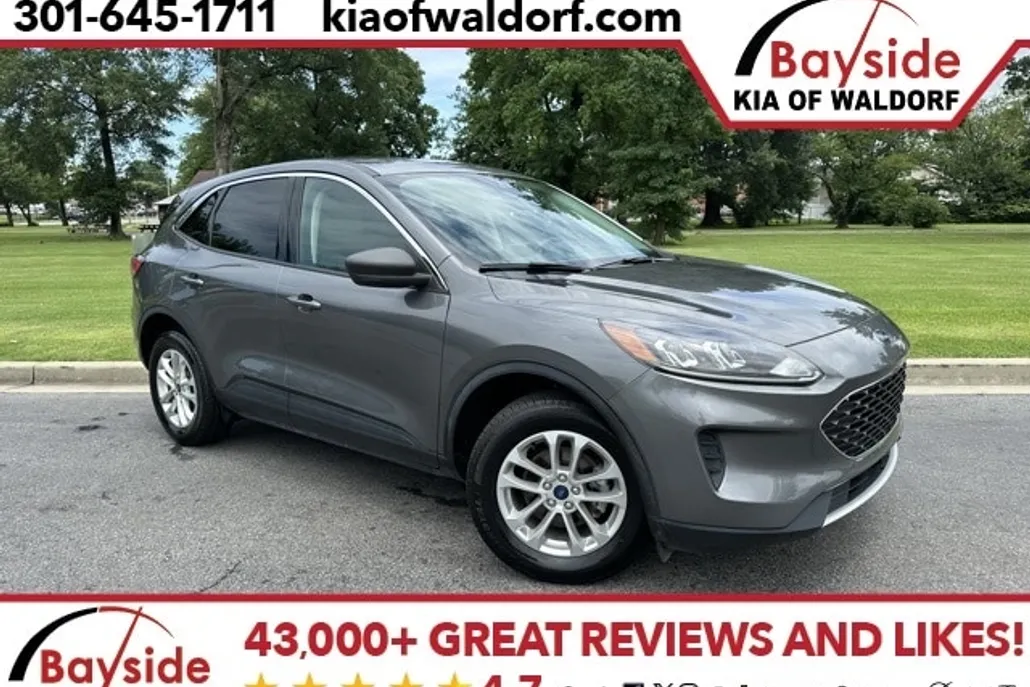 2022 Ford Escape SE photo 1