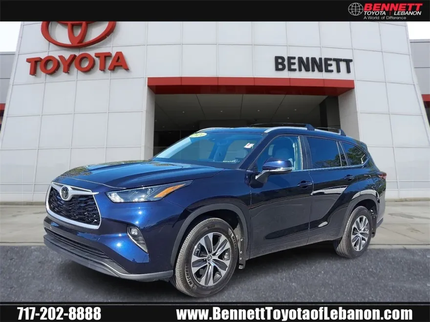 2024 Toyota Highlander XLE photo 1
