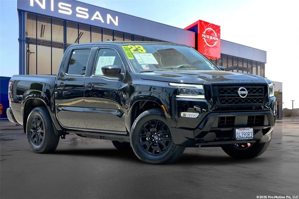 2023 Nissan Frontier SV photo 1