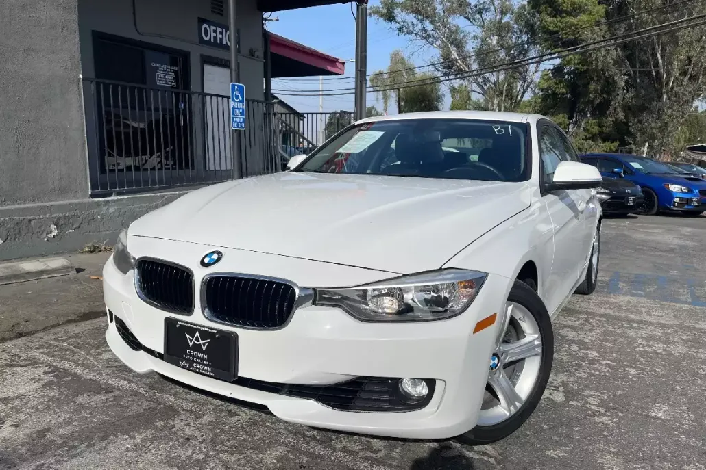 2013 Bmw 328i 3-series photo 1