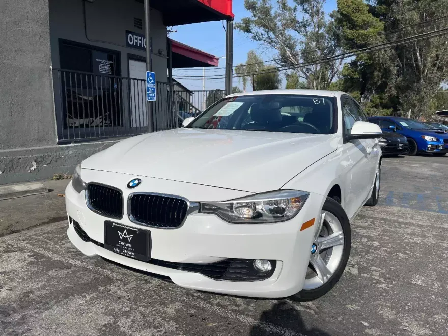 2013 Bmw 328i 3-series photo 1