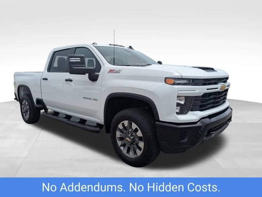 2025 Chevrolet Silverado 2500HD Custom photo 1