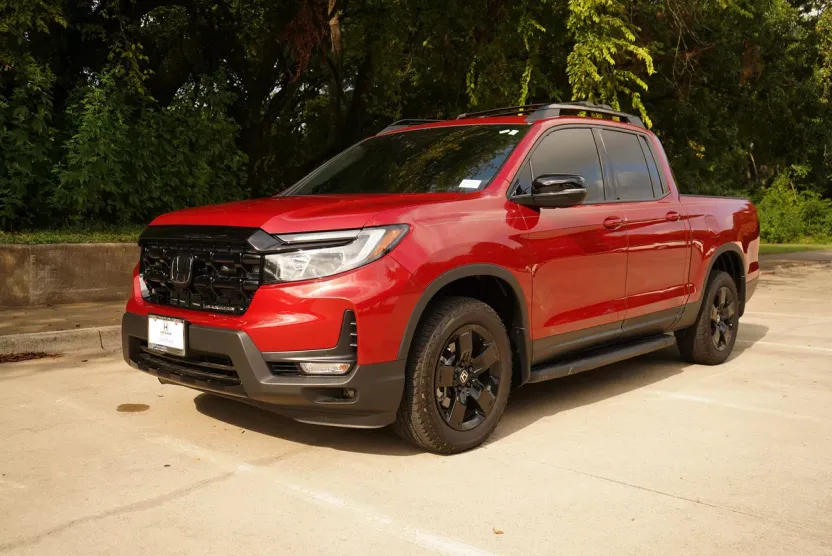 2025 Honda Ridgeline Black Edition photo 1