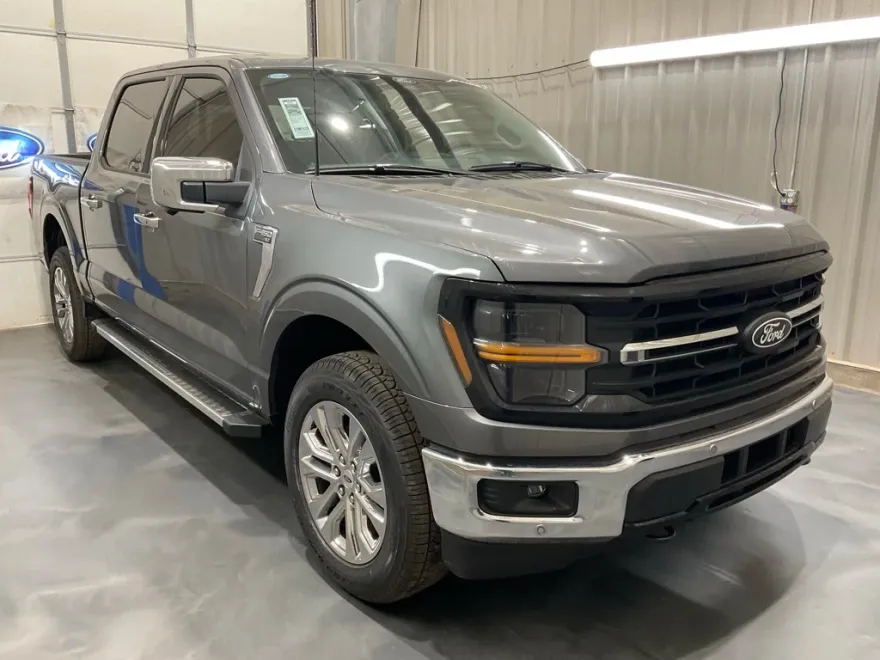2025 Ford F-150 XLT photo 1
