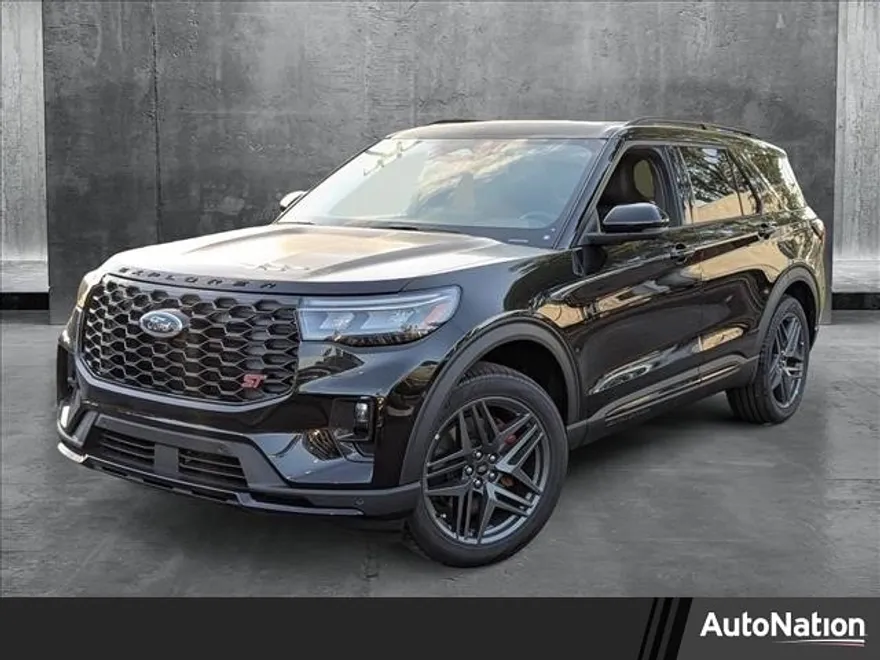 2025 Ford Explorer ST photo 1