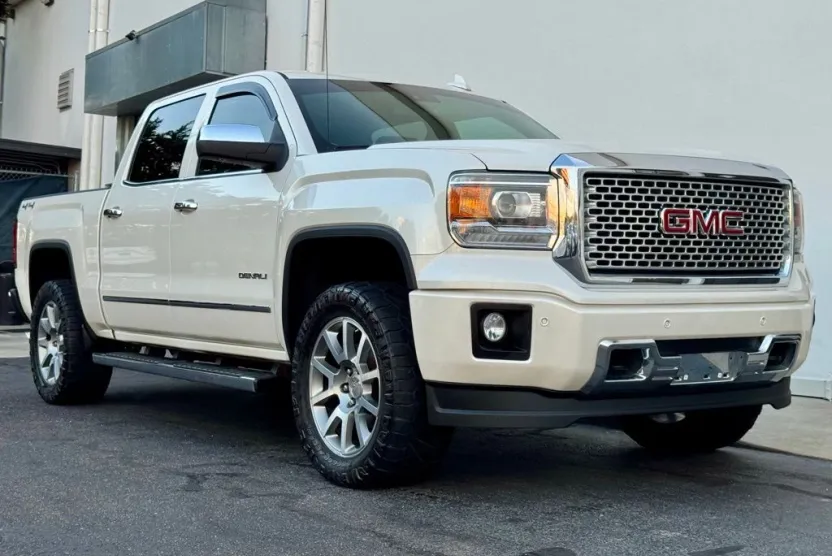 2015 Gmc Sierra 1500 Denali photo 1