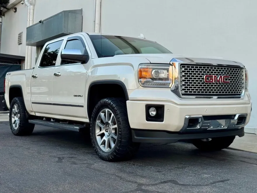 2015 Gmc Sierra 1500 Denali photo 1