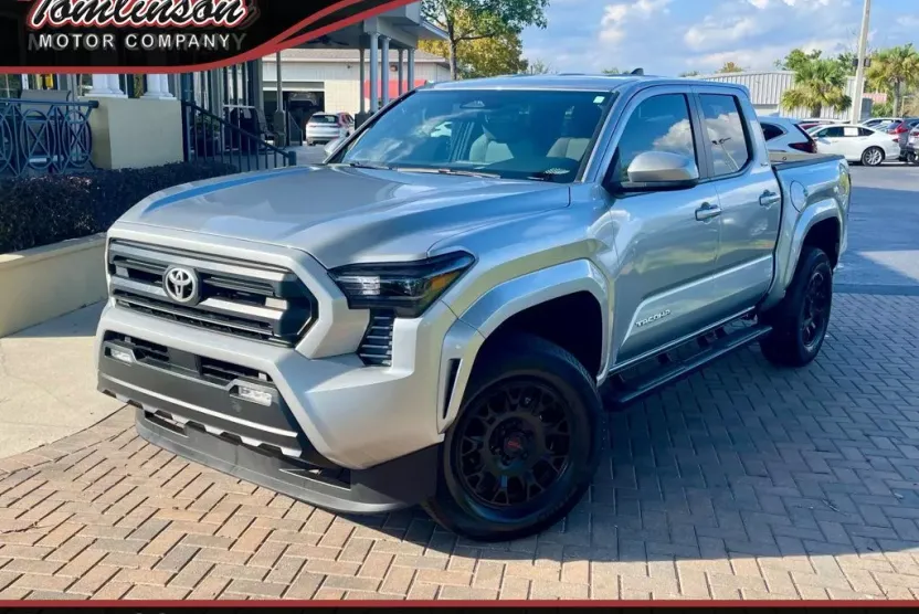 2024 Toyota Tacoma SR5 photo 1