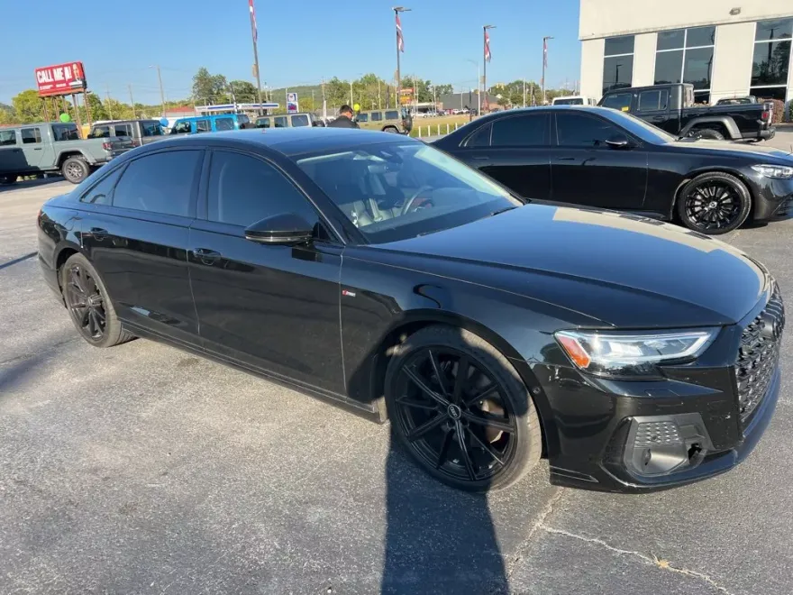 2022 Audi A8 L 55 photo 1
