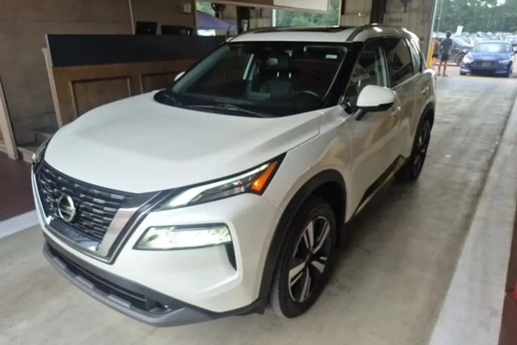 2021 Nissan Rogue SL photo 1
