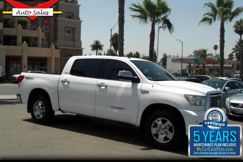 2011 Toyota Tundra CrewMax photo 1