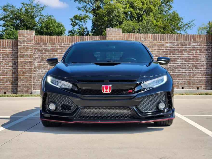 2017 Honda Civic Type R Touring photo 1