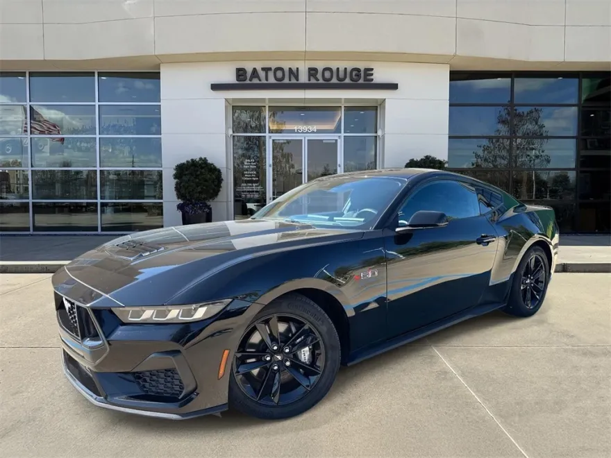 2024 Ford Mustang GT photo 1