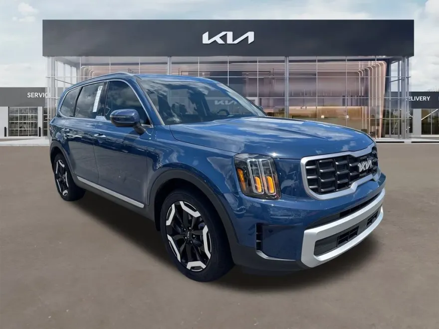 2024 Kia Telluride S photo 1