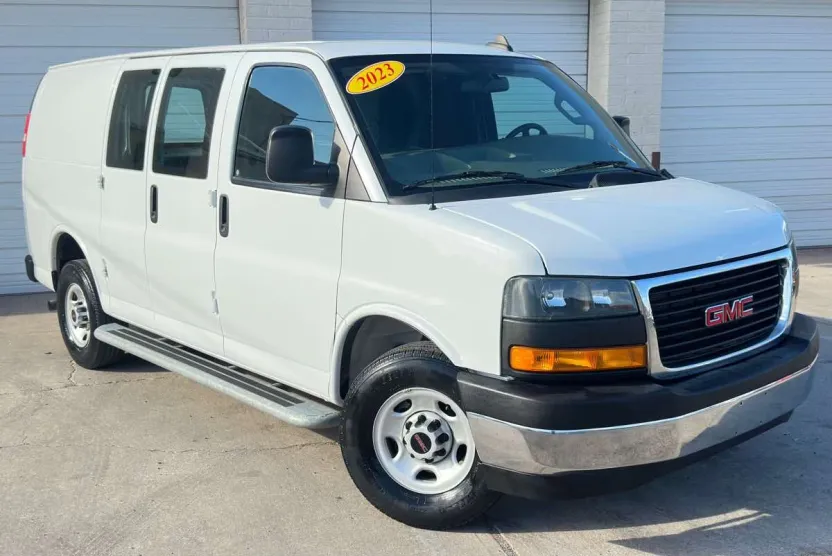 2023 Gmc Savana 2500 Cargo photo 1