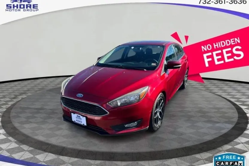 2017 Ford Focus SEL photo 1
