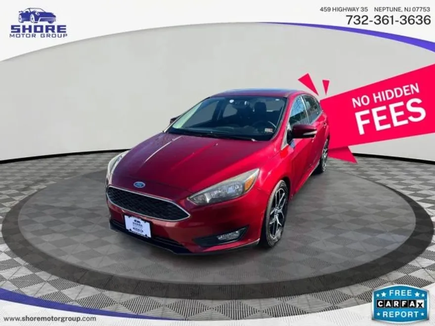 2017 Ford Focus SEL photo 1