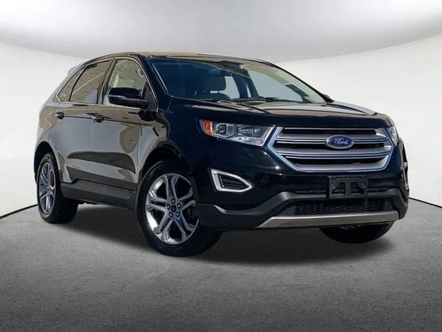 2017 Ford Edge Titanium photo 1