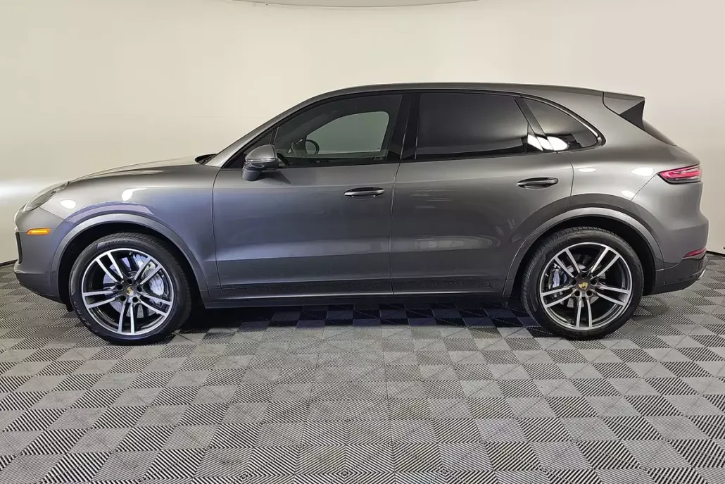 2020 Porsche Cayenne Turbo photo 1