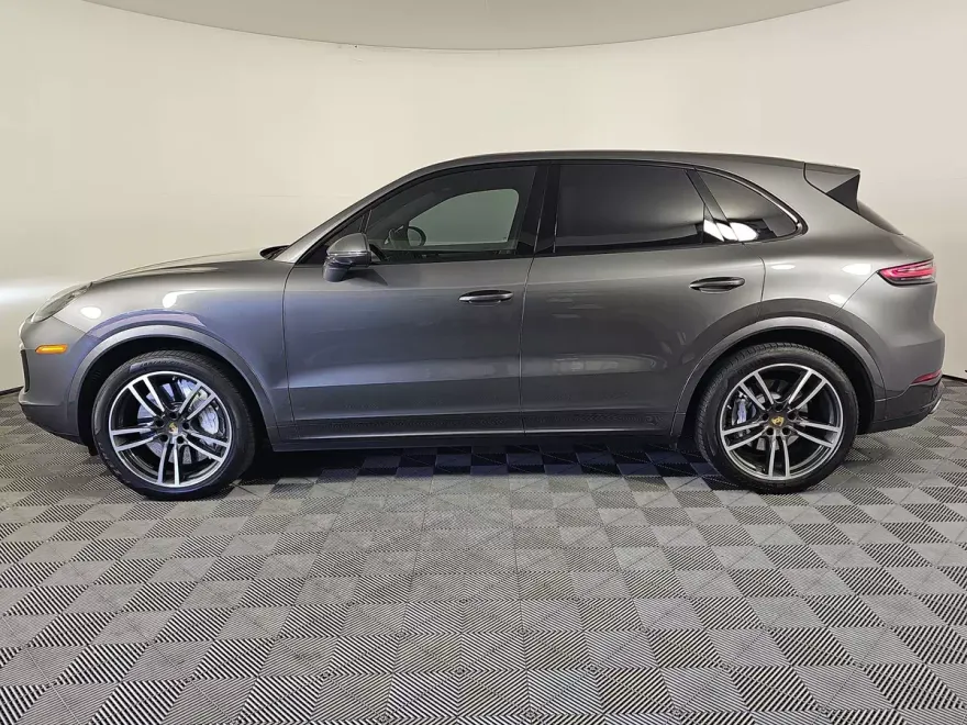 2020 Porsche Cayenne Turbo photo 1
