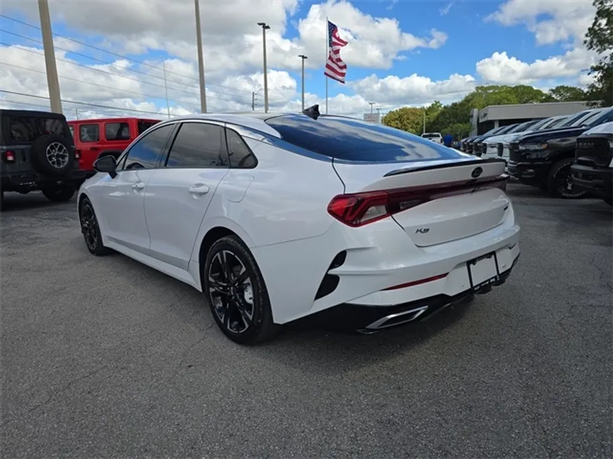2021 Kia K5 GT-Line photo 1