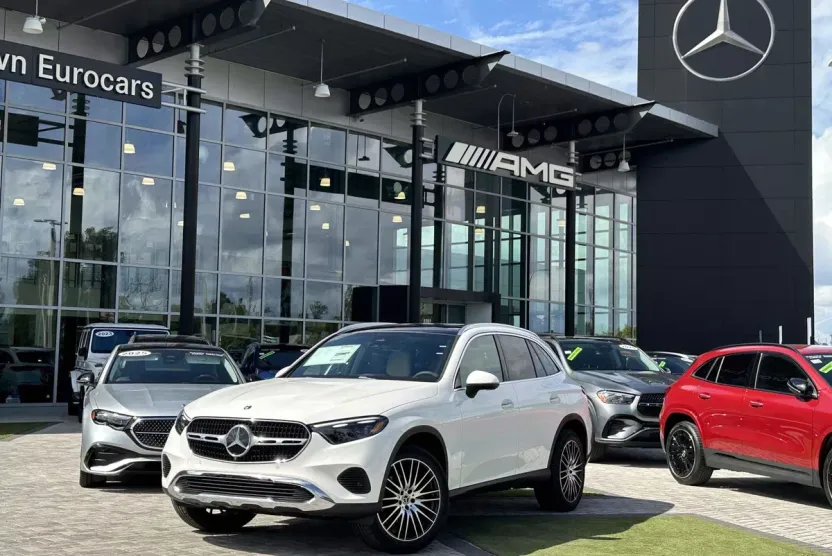 2026 Mercedes Benz GLC 300 4MATIC photo 1