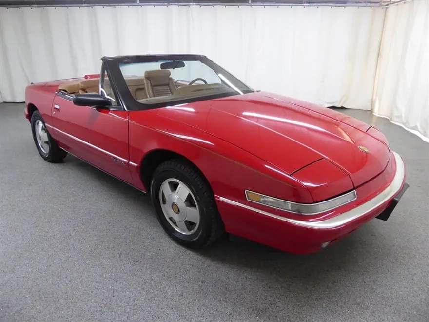 1990 Buick Reatta photo 1