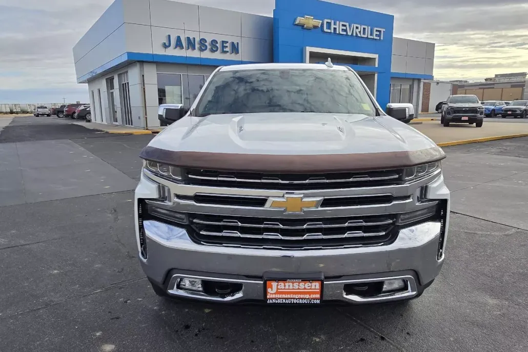 2019 Chevrolet Silverado 1500 LTZ photo 1