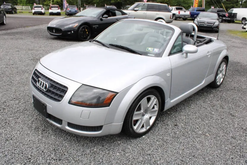 2003 Audi TT Roadster photo 1