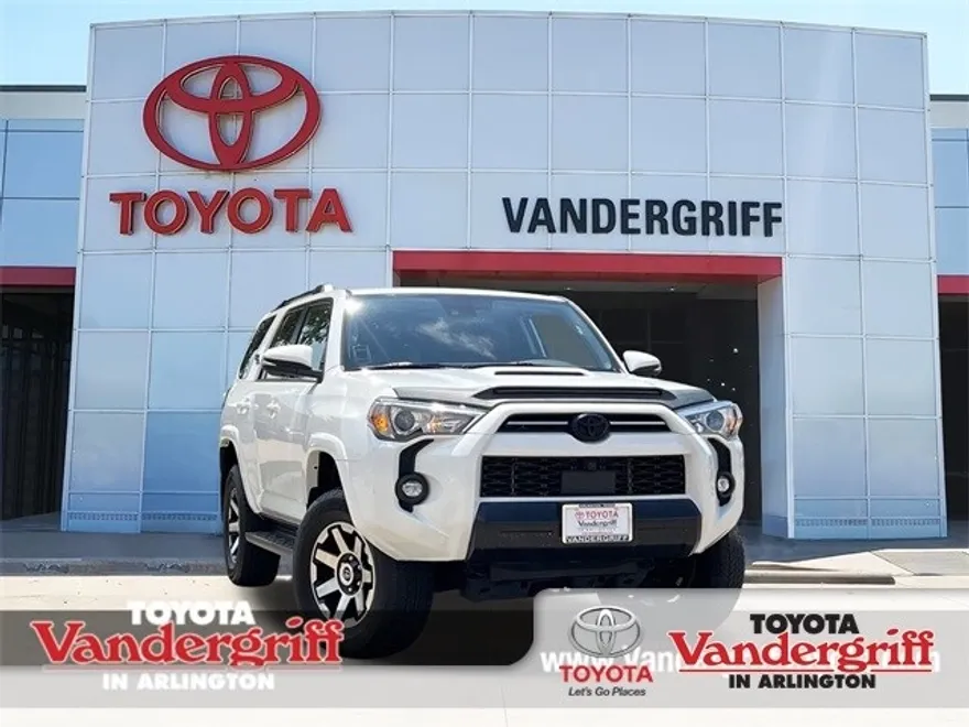 2023 Toyota 4Runner TRD Off-Road Premium photo 1