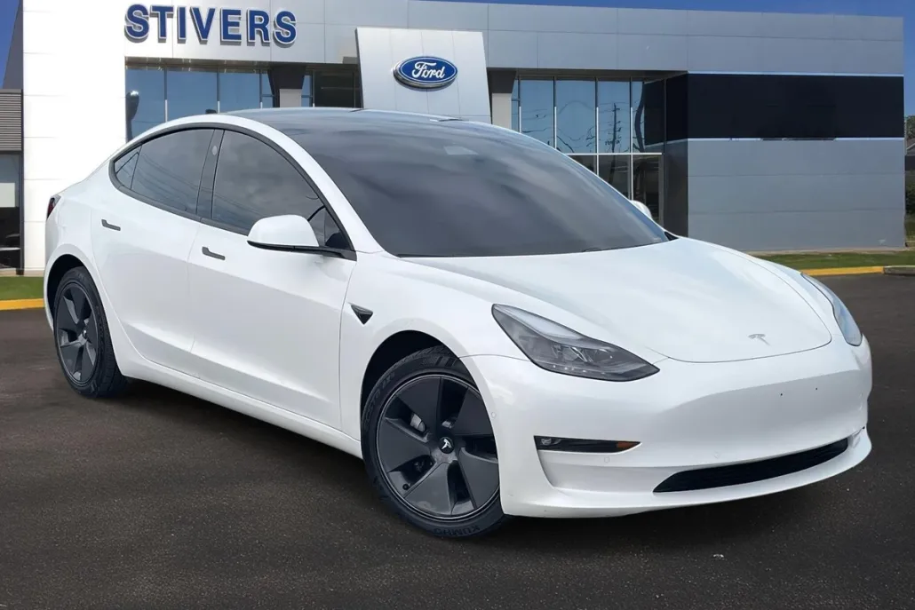 2021 Tesla Model 3 Long Range photo 1