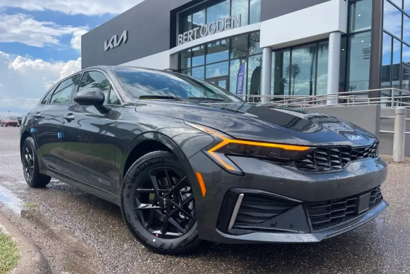 2026 Kia K5 LXS photo 1