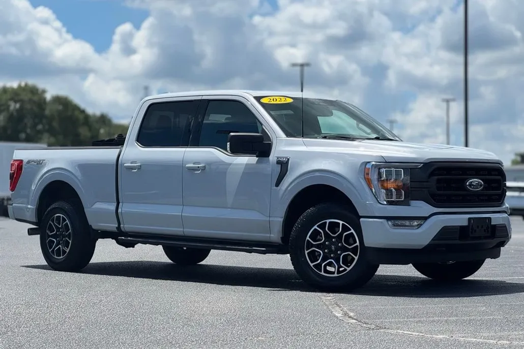 2022 Ford F-150 XLT photo 1