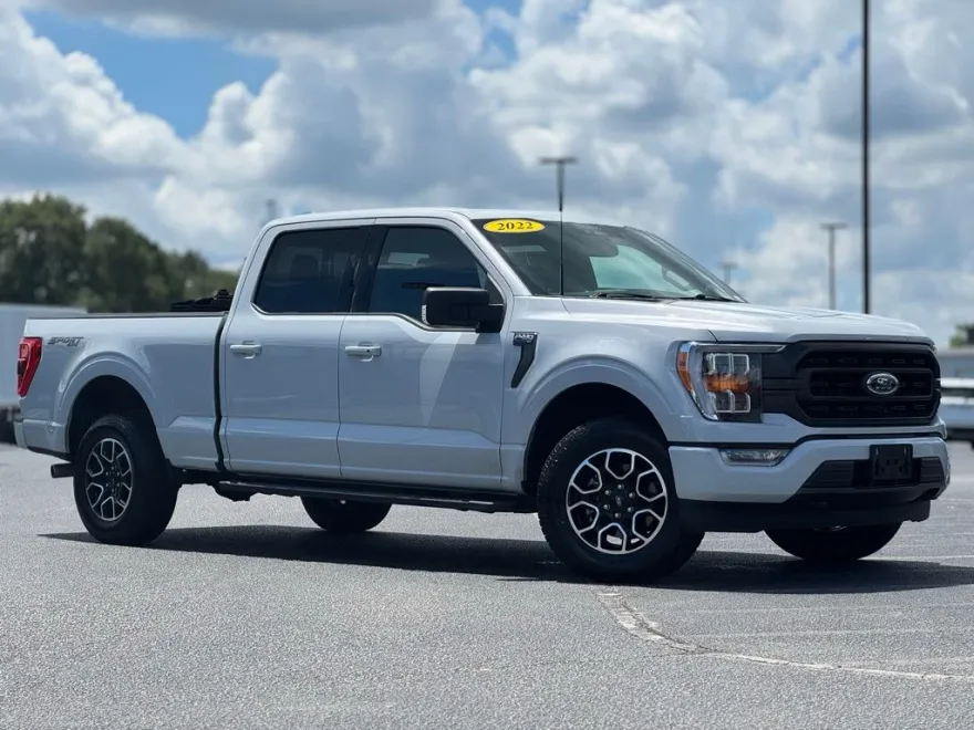 2022 Ford F-150 XLT photo 1