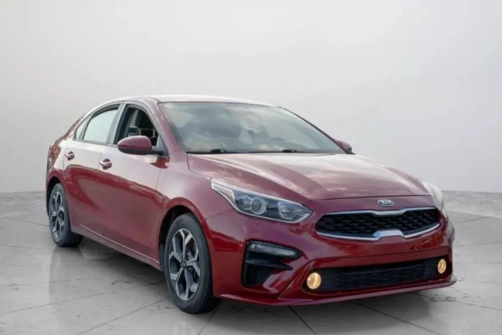 2020 Kia Forte LXS photo 1